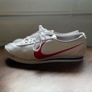 Nike Cortez shoe dog pack